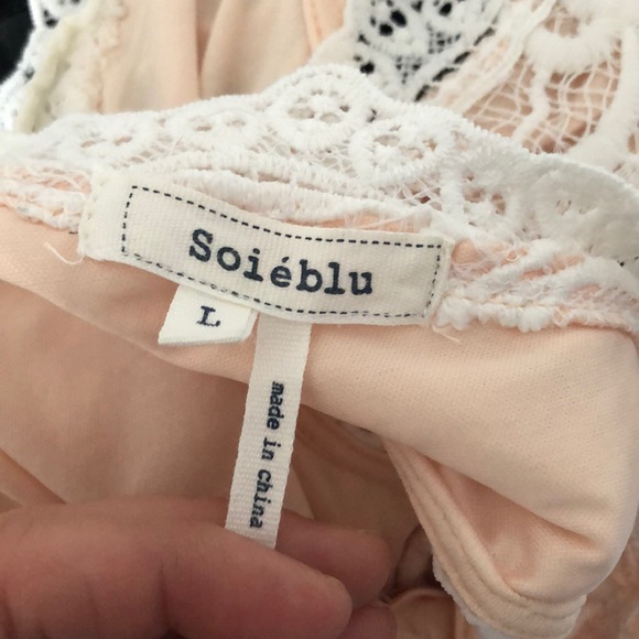 cream and peach lace dress - Picture 5 of 5